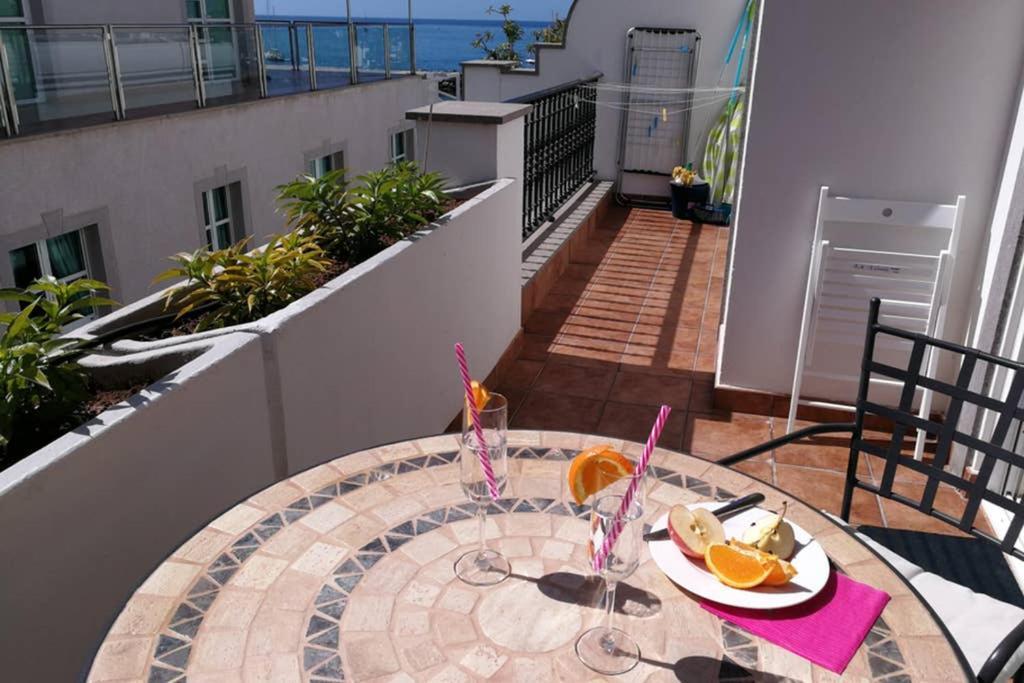 Schoene Wohnung Direkt Am Meer Mit Meerblick, Wlan Puerto De Mogan Ngoại thất bức ảnh